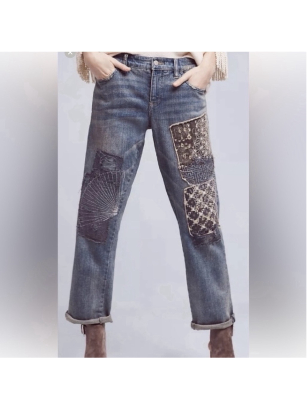Pilcro Anthropologie 26 Hyphen Mid Rise Boyfriend Jeans Patches Embroidered EUC